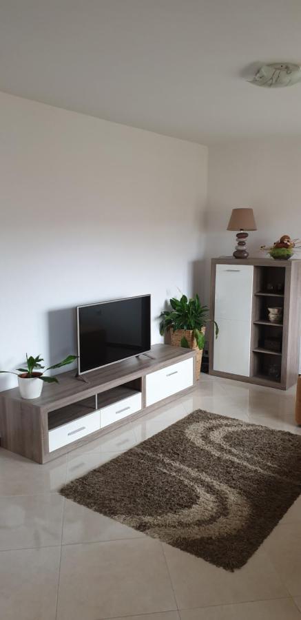 Apartman Lena プーラ エクステリア 写真