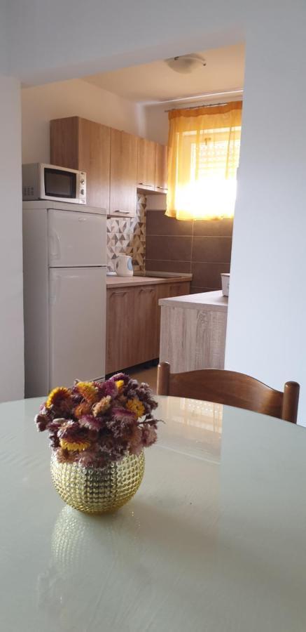 Apartman Lena プーラ エクステリア 写真